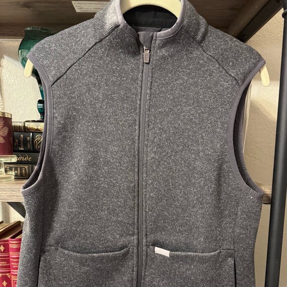 FIGS On-shift Sweater Knit Vest - Heather Dark Charcoal -Medium - Picture 2 of 8